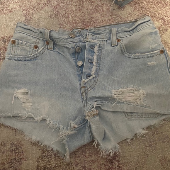 Levi’s jean shorts - Picture 1 of 2